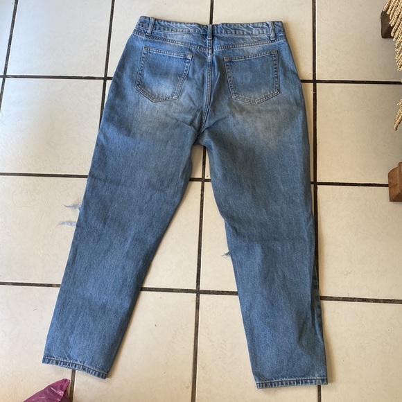 Jeans - Picture 2 of 3